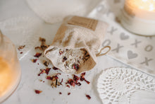 Load image into Gallery viewer, Gift Set - Pillow Spray, Relax Roller, Oatmeal Soak &amp; Rose Test Tubes
